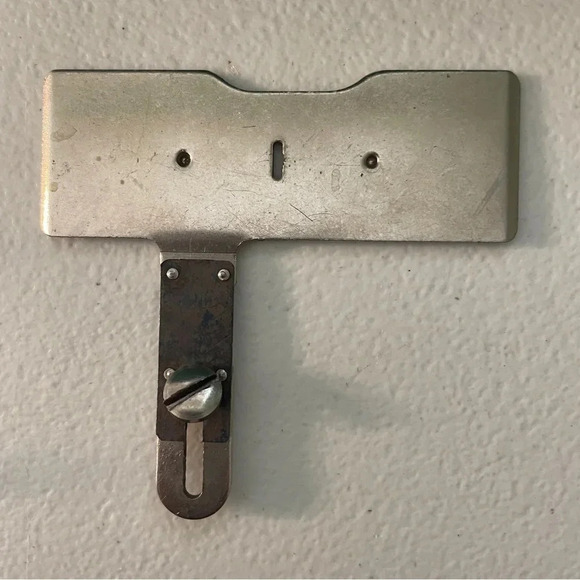 VINTAGE 60'S SINGER Box Case Sewing Accessories W/ Buttonholer Attachments Teal - Picture 7 of 11